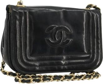 Chanel Pre-owned Cross Body Bags, female, Black, Size: ONE SIZE Pre-owned Patent Leather Crossbody Bag