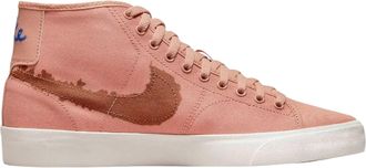 Nike SB Blazer Court Mid Premium Skateboard Shoe in Rose Whisper Canvas Men
