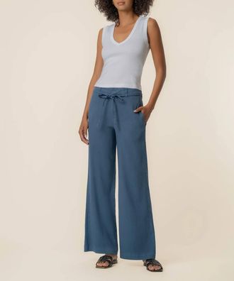 Kut from the Kloth Meg Linen Wide Leg Pant With Seam Pocket In Coastal Blue