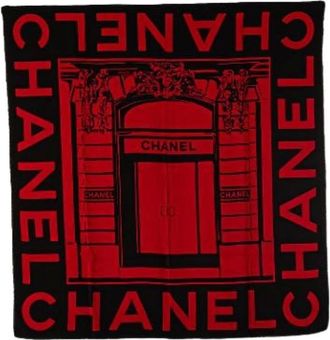 Chanel Pre-owned Scarves, female, Red, Size: ONE SIZE Pre-owned Silk Scarf