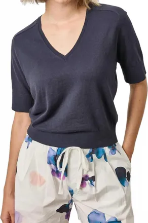 Lilla P V-Neck Saddle Sleeve Sweater In Navy