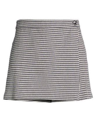 Pinko Shorts & Bermuda Shorts