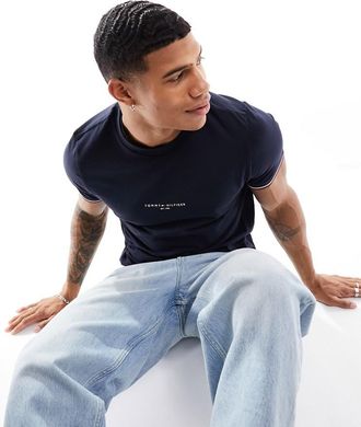 Tommy Hilfiger T-shirt blu navy con logo e bordi con righe a contrasto