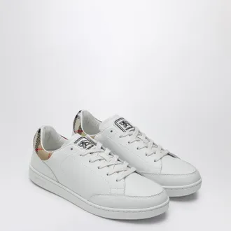 Burberry Set Sneakers aus wei&szlig;em Leder und Karomuster