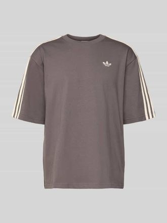 adidas Originals T-Shirt mit Label-Stitching in Hazel, Gr&ouml;&szlig;e XL