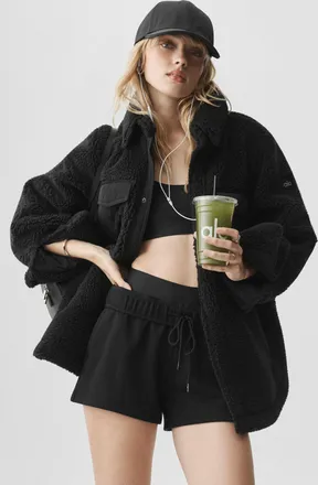 Alo | Sherpa Edge Shacket Jacket in Black, Size: Medium