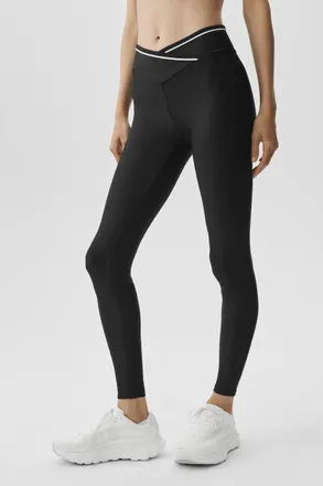 Alo | Airlift High-Waist Trifecta Legging in Black/White, Size: Medium
