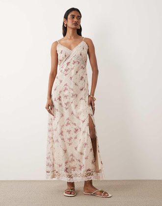 Miss Selfridge Vestito lungo in chiffon con stampa a fiori-Multi