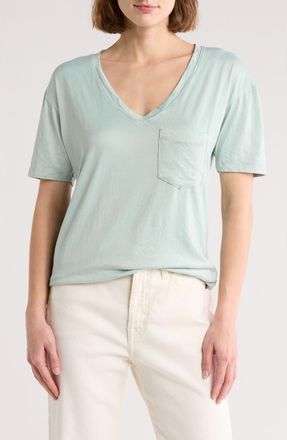 Go Couture V-Neck Pocket T-Shirt in Kashmir at Nordstrom Rack, Size X-Large