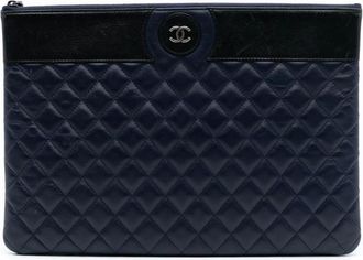 Chanel Pre-owned Clutches, female, Blue, Size: ONE SIZE Pre-owned Leather Quilted Pouch