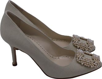 Manolo Blahnik Hangisi 90 Embellished Pumps in Off-White Canvas