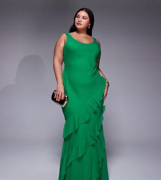 Asos Curve ASOS DESIGN Curve - Vestito lungo verde acceso con scollo rotondo, gonna con volant e cut-out sul retro