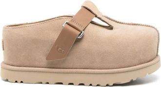 UGG Ugg, Schoenen, Dames, Beige, 40 EU, Su&egrave;de, Beige Schoenen met Uitgesneden Details en Ronde Neus