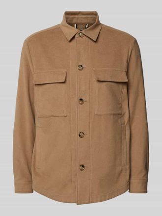 HUGO BOSS Hemdjacke mit Brusttaschen Modell Carper in Beige, Gr&ouml;&szlig;e 56