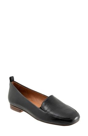 Softwalk Kingston Loafer in Black at Nordstrom, Size 10.5