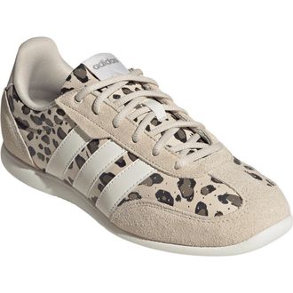 adidas Barreda Lo Sneaker in Crystal Linen/White/Black at Nordstrom Rack, Size 10.5