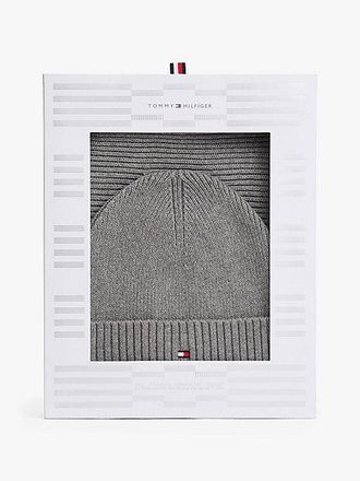 Tommy Hilfiger Hilfiger Flag Beanie And Scarf Gift Set