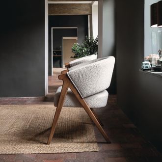 HOME MAISON Sill&oacute;n buckwheat con armaz&oacute;n de madera