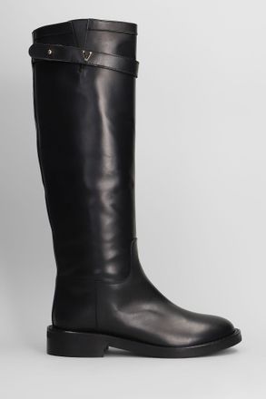 Via Roma 15 Low Heels Boots In Black Leather
