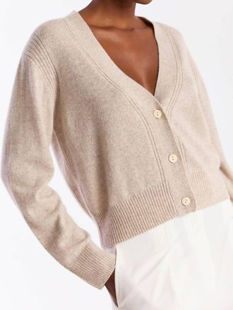 Brodie Boxy Cropped Cashmere Cardigan In Wheat