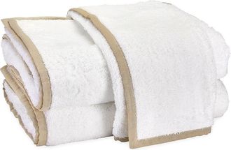 Matouk Enzo Bath Towel in Sand at Nordstrom