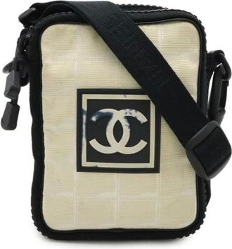 Chanel Pre-owned Cross Body Bags, female, White, Size: ONE SIZE Pre-owned Nylon chanel-bags