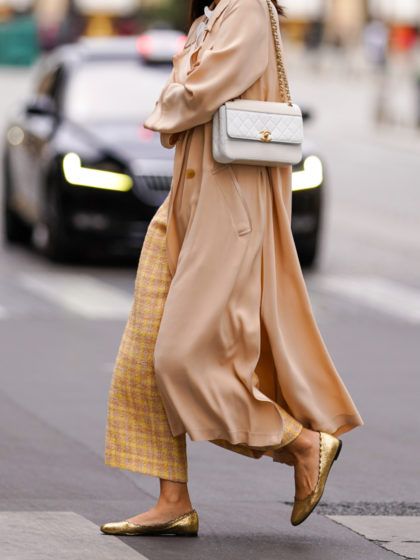 How to wear flat shoes with dresses: 5 chic outfits to copy