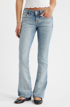 BDG Brooke Low Rise Flare Jeans in Light Vintage at Nordstrom, Size 25 X 32