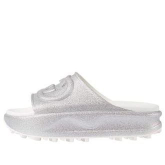 Gucci (WMNS) Gucci Interlocking G Slide Metalic Silver 725541-JAAC8-8106