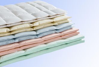 Haeussling Daunenbettdecke »Überraschungspaket, Bettdecken für Sommer und Winter« extrawarm Füllung 90Daunen10Federn 1 Stk. tlg. Bettdecke 135x200, 155x220cm und