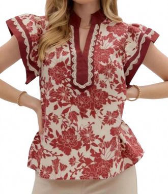 Entro Floral Flutter Sleeve Top In Multicolor