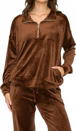 Knit Riot Velour Quarter-Zip Pullover Sweatshirt In Chocolate