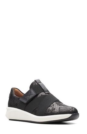 Clarks Un Rio Strap Sneaker in Black Snak at Nordstrom Rack, Size 10