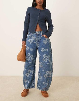 Free People Jeans bombati lavaggio blu medio con stampa Good Luck