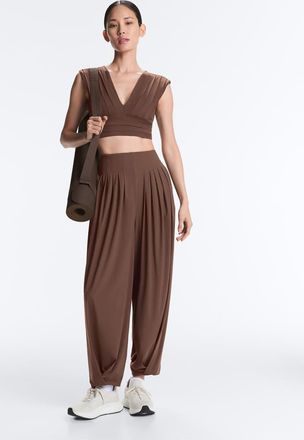 Oysho Pantaloni lunghi a palloncino leggeri al tatto marroni-Marrone