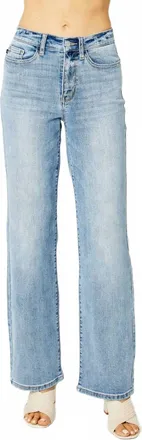 Judy Blue Kimberly Straight Leg Jeans In Light Wash