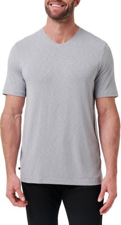 Travis Mathew Cloud Trim Fit Slubbed T-Shirt in Sleet at Nordstrom, Size Xx-Large
