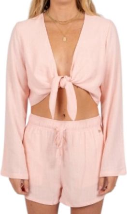 Rusty Wren Top In Pale Pink