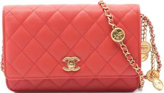 Chanel 2021 Matelassé chain wallet diamond quilted clutch bag - Red