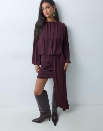 Pretty Lavish vestito corto in jersey con dettaglio fascia drappeggiata color fico-Viola