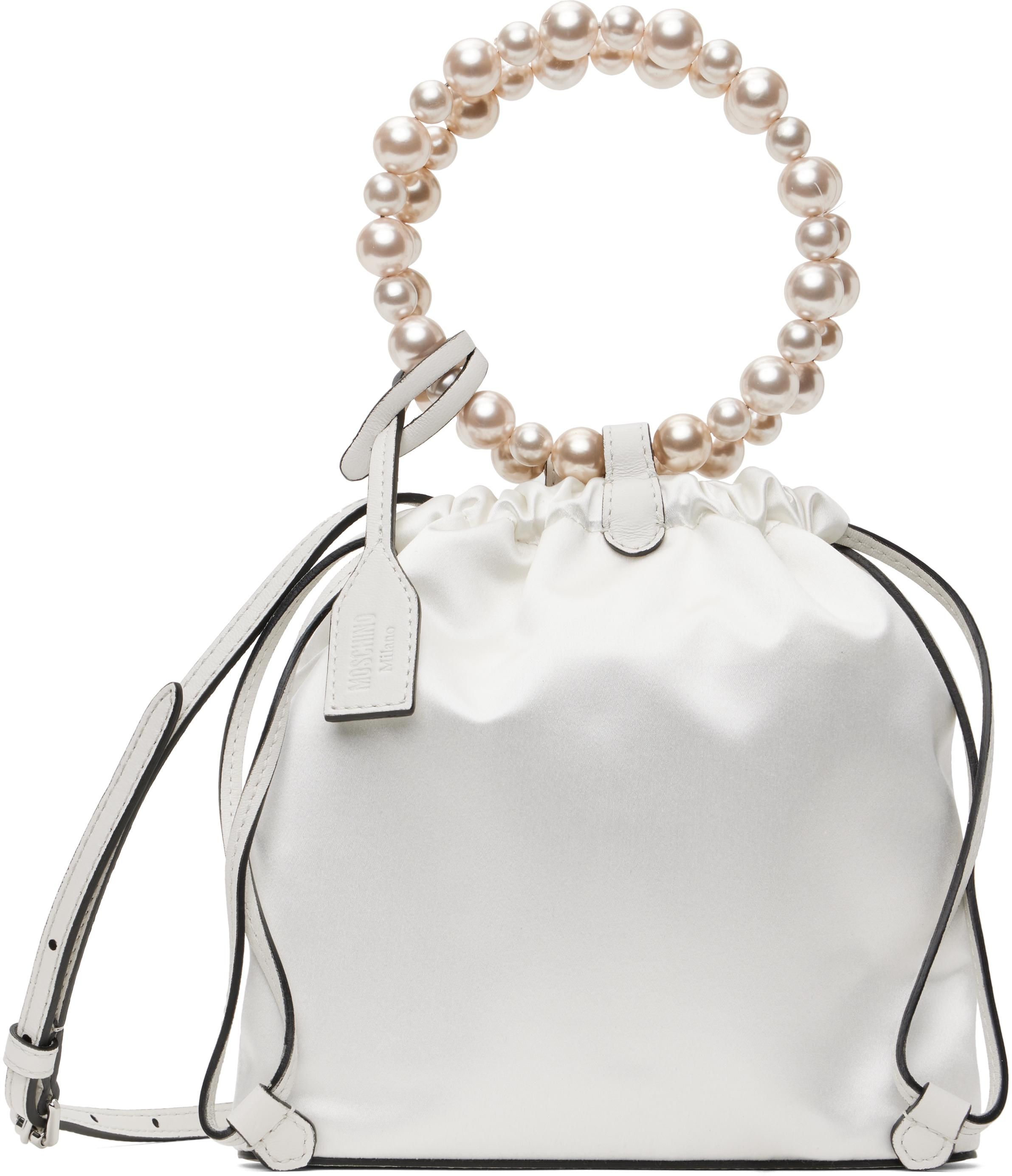 Moschino ハイウエストロコハッチシンス 242K203098721 1343 Sell Love Moschino Top-Handle Bag - Black | HuntStreet.com