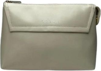 Loewe Pre-owned Clutches, female, White, Size: ONE SIZE Pre-owned Leather Clutch