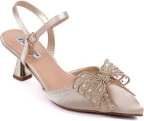 Lady Couture Leslie Pointed Toe Pump in Champagne at Nordstrom Rack, Size 13