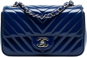 Chanel 2016-2017 Mini Rectangular Classic Chevron Patent Single Flap crossbody bag - Blauw