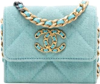 Chanel Pre-owned Mini Bags, female, Blue, Size: ONE SIZE Pre-owned Quilted Denim Mini Crossbody