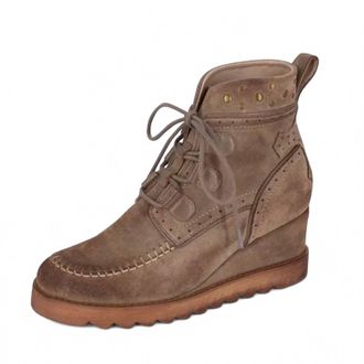 Chocolat Blu Womens Myla Bootie In Taupe Suede