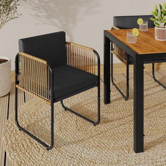 IDMarket Juego De 4 Sillas De Jard&iacute;n Rio Con Estructura De Metal Negro, Cord&oacute;n Efecto Rat&aacute;n Claro Y Cojines Negros