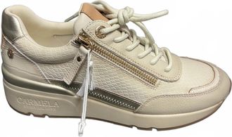 Carmela Womens S-Piel Hielo Sneaker In Cream Gold