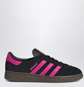 adidas Originals Sneaker München in black/fuchsia suede