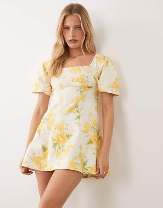 Asos Vestito corto in rasatello di cotone con scollo squadrato e spalline sul retro giallo a fiori-Multi